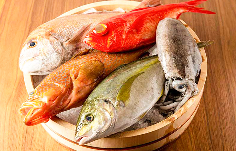 旬の鮮魚を最適な調理法で提供